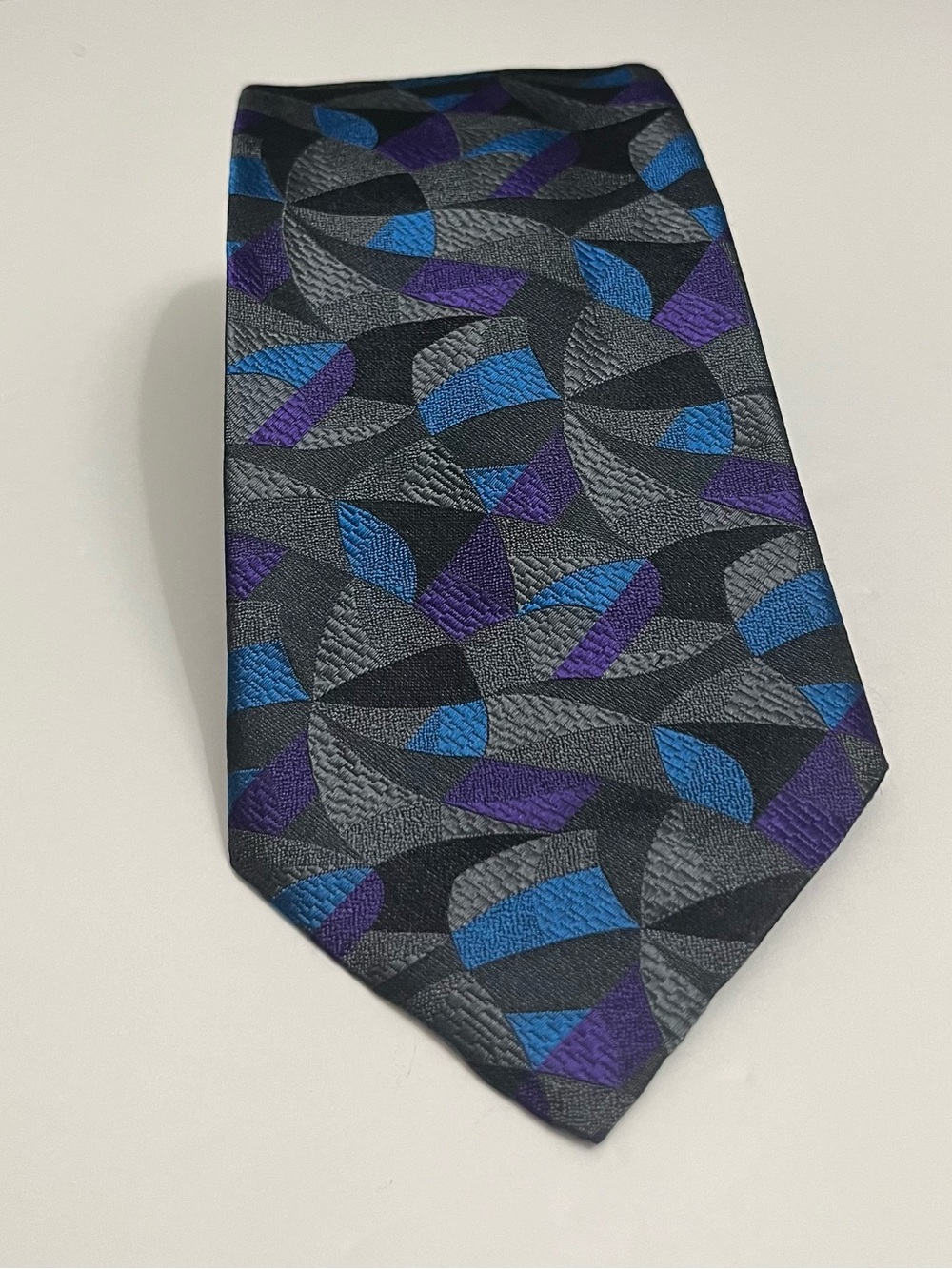 Charvet Paris 100% Silk Geometric Men’s Tie Blue Purple Gray